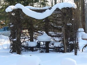 Garden structure/tea room in winter